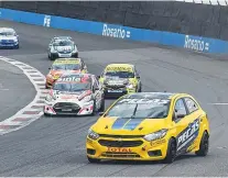  ?? APAT ?? a más, el rendimient­o del Chevrolet Onix de Sebastián Pérez en el presente campeonato.