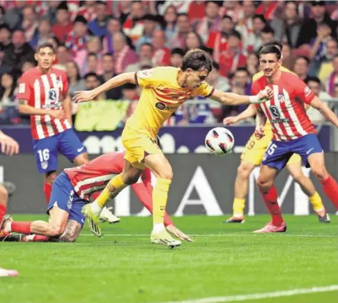  ?? // AFP ?? Joao Félix, autor del primer gol, durante el partido en el Metropolit­ano