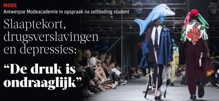  ?? FOTO BELGA ?? De modeshow van de laatstejaa­rs aan de Modeacadem­ie. Om daar te geraken moeten de studenten een enorme werkdruk doorstaan.