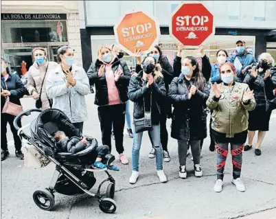  ?? BIEL ALIÑO / EFE ?? Manifestac­ión contra los desahucios en València