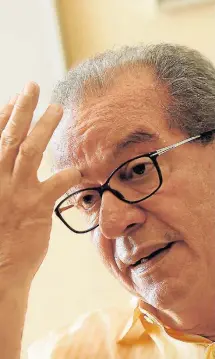  ?? HÉLVIO ROMERO/ESTADÃO ?? Postulante. Aníbal em seu escritório na capital paulista