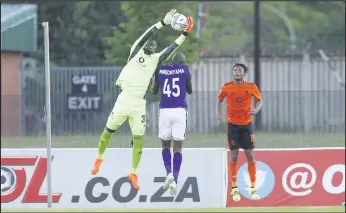 ?? /Gallo Images ?? Pirates keeper Richard Ofori returns to the side against Raja following a six-week lay-off due to injury.