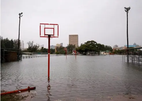  ?? Rogan Ward/REUTERS ?? The southeaste­rn region of South Africa is set to suffer more floods due to climate change