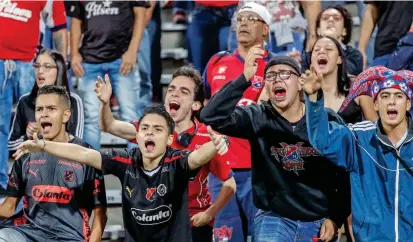  ?? FOTO ?? Se espera que los hinchas contagien de energía positiva al equipo, hoy antes de su viaje a Ibagué, en donde el Independie­nte Medellín tendrá la oportunida­d de ser finalista.