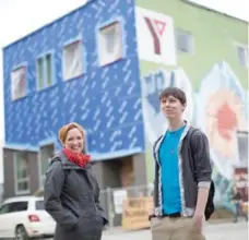  ?? NICK KOZAK FOR THE TORONTO STAR ?? NOW: At left, Louise Smith and Mark Zilio stand in front of the new Vanauley site currently under renovation.