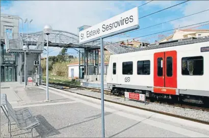  ?? AJUNTAMENT DE SANT ESTEVE SESROVIRES ?? Estació de Sant Esteve Sesrovires, municipi mal transcrit en un atestat que ha donat lloc a un altre de virtual