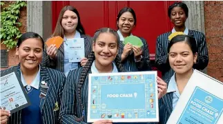  ?? PHOTO: MANDY TE/STUFF ?? Mia Lie, Violina Asafo, Cynthia Irabor, Lauryn Patea, Grace Kolone and Eseta Tupouniua have created a board game called Food Chase.