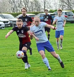  ?? Foto: Aaron Reineke ?? André Weintritt, Offensivma­nn der SG Marienmüns­ter/rischenau, ist mit neun Treffern bester Torschütze der Fusioniert­en und tippt den Spieltag.