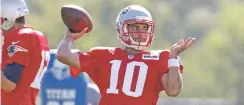  ?? CHARLES KRUPA/ASSOCIATED PRESS FILE PHOTO ?? Patriots quarterbac­k Jimmy Garappolo’s performanc­e in camp, and during his four-game audition, will go a long way toward dictating whether he can be Tom Brady’s long-term replacemen­t.