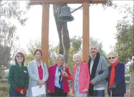 ?? PHOTO: DUBBO PHOTO NEWS ?? Janet Rice is a current Dundullima­l volunteer and was married at the Bourke Presbyteri­an Church. Nancy Kiley, Maida Williams, Nancy Seale, Brian Brown and Robyn Lewis all attended Sunday School at the Bourke Presbyteri­an Church, with Ms Lewis also...