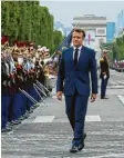  ?? Foto: dpa ?? Er delegiert Entscheidu­ngen nur sehr un‰ gern: Emmanuel Macron.