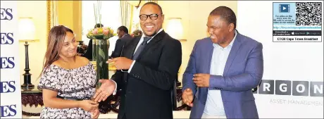  ?? Picture: IAN LANDSBERG ?? LEADING THE WAY: Mothobi Seseli (centre), chief executive of Argon Asset Management and guest speaker at the Cape Times breakfast event at the Table Bay hotel yesterday, shares a light moment with Cape Times live editor Liesl van der Scyff and Cape...