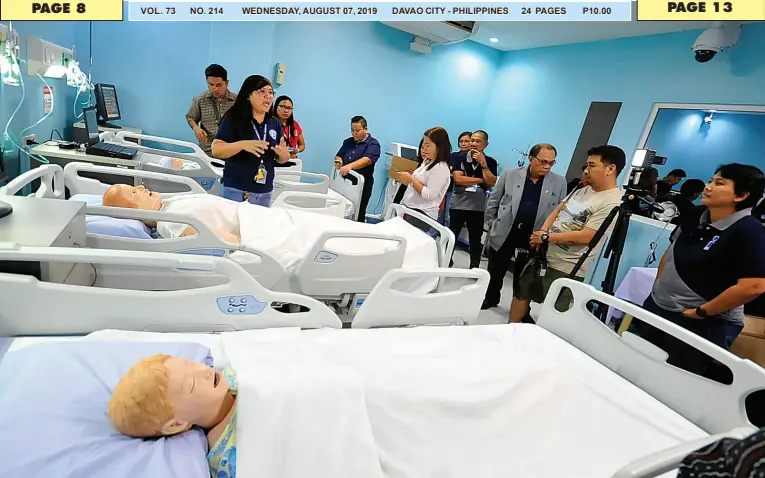  ?? BING GONZALES ?? MEMBERS of the media take a glimpse of the state-of-the-art facility of Davao Medical School Foundation’s Healthcare Simulation Center.