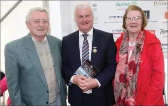  ??  ?? Jean and Mary Flynn pictured with GAA President Aogán Ó Fearghaíl at the opening of the Centre of Excellence in Scarden.