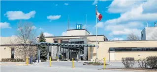  ?? BOB TYMCZYSZYN
TORSTAR ?? Greater Niagara General Hospital in Niagara Falls is working to keep a lid on its spread of COVID-19 after a pair of outbreaks at the facility were declared on the weekend.