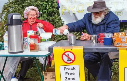  ??  ?? Everything stops for tea: Jackie Brooks, 77 and husband Jim, 81, on the frontline of the protest
