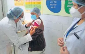  ?? HT FILE ?? A volunteer being injected with medicine during the dry run of Covid vaccinatio­n at the government’s primary health centre at Bani Park in Jaipur.