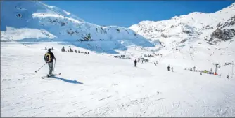  ??  ?? Les stations catalanes prévoient d’ouvrir leurs pistes dès le 1er décembre.