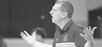  ?? PHELAN M. EBENHACK/AP ?? Maryland coach Mark Turgeon argues a call Friday in the game against Harvard. The Terrapins trailed by 11 points in the first half.