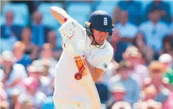  ?? Rex Features ?? Ballance averaged 101 in the early-season championsh­ip rounds to earn a second recall by England but his backfoot game was again found wanting against the pace of South Africa.