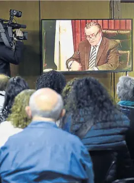  ?? (RAMIRO PEREYRA) ?? Díaz Gavier. El presidente del tribunal lee la sentencia.