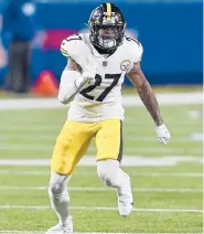  ?? ADRIAN KRAUS/AP ?? Steelers linebacker Marcus Allen drops into coverage against the Bills during the first half of a game on Dec. 13 in Orchard Park, N.Y.