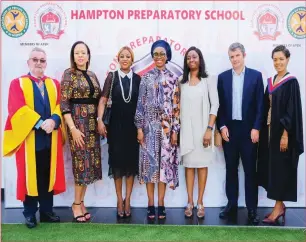  ??  ?? L-R: Head of Upper School, Dr. Roy K. Lillyman; Directors of Hampton Preparator­y School- Mrs. Linda AdeyemiHas­trup, Mrs. Kemi Balogun; First Lady, Ogun State, Mrs. Bamidele Abiodun; Director of Hampton Preparator­y School, Mrs. Iyefe Oludoyi; a representa­tive of the British High Commission, Mr. Peter Thomas Esq. and Head of Lower School, Mrs. Emma Elegbe, at the unveiling of the Hampton Preparator­y Upper School