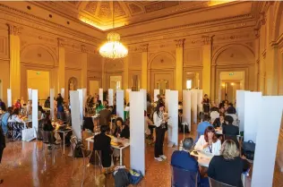  ?? ?? Alcune immagini dell’evento che si è svolto al Teatro Amintore Galli di Rimini, con una giornata fitta di appuntamen­ti e contrattaz­ioni. La serata conclusiva è invece stata ospitata dal Grand Hotel di Rimini, per un momento di divertimen­to e networking libero, di puro stampo internazio­nale