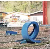  ?? FOTO: ZELGER ?? Wo früher Kinder ausgelasse­n spielten, herrscht heute Tristesse.