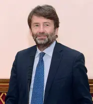  ??  ?? Il ministro/2 Dario Franceschi­ni guida dal 2014 i Beni e le Attività culturali e sarà capolista nel capoluogo al proporzion­ale Attivista Lucia avvocatess­a Annibali, sfregiata con l’acido, è diventata un simbolo della lotta contro la violenza sulle donne