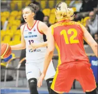  ?? Tadeusz Lademan / fiba.basketball ?? Polish guard Ania Makurat committed to UConn on Tuesday night.