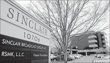  ?? Kenneth K. Lam TNS ?? KNOWN FOR its conservati­ve political leanings, Sinclair already forces its local stations to run right-leaning commentari­es and news packages that are produced by the parent company. Above, Sinclair offices.