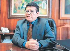  ??  ?? Marco Antonio Cano, administra­dor oficial de Banadesa, afirmó que están trabajando en readecuar las deudas y en el informe.