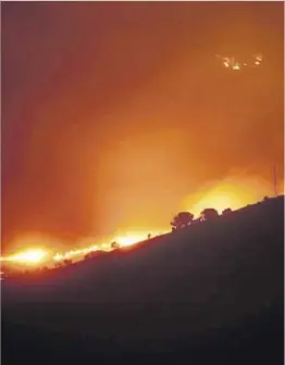  ?? Lorena Sopena / Europa Press ?? Incendio forestal en Colera y Portbou (Alt Empordà), en agosto de 2023.