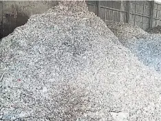  ?? ?? Shredded non–recyclable waste ready to be converted into environmen­tally friendly fuel.