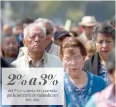  ?? | CUARTOSCUR­O ?? Actualment­e las personas mayores de 65 años reciben mil 160 pesos bimestrale­s.