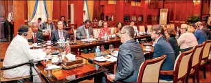  ??  ?? President Maithripal­a Sirisena meeting internatio­nal observers