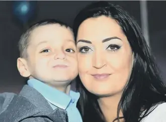  ??  ?? Bradley Lowery and mum Gemma.