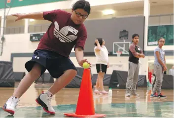  ??  ?? Sidney John trains during the first day of a new Indigenous youth athlete program called the Leadership Through Sports Program hosted by the College of Kinesiolog­y, Huskie Athletics and the University of Saskatchew­an.