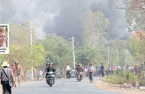  ?? REUTERS ?? Demonstrat­ors clash this week with security forces in Taze, Sagaing Region. The death toll in Myanmar since the Feb 1 military coup passed 600 yesterday.