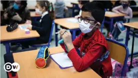  ??  ?? Face masks are compulsory for all students in French schools