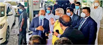  ?? ?? MY MONEY, MY PETROL: India’s External Affairs Minister Jaishankar at Lanka Indian Oil Company filling station on Monday in a hands-on inspection of Indian fuel distributi­on and supplies granted by India on credit line