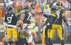  ?? Matt Freed/Post-Gazette ?? Steelers kicker Chris Boswell watches as he fails to convert a field goal Sunday in Cleveland.