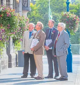  ?? Picture: Steve Macdougall. ?? Britain in Bloom judges visiting Perth in August. From left: John Summers, chairman of Beautiful Perth, alongside judges Rae Beckwith and James Cordingley, with Provost Dennis Melloy.