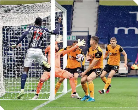  ?? / FOTO: AFP ?? Diagne marcó el gol del West Bromwich, sin embargo no fue suficiente para llevarse los tres puntos.