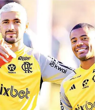  ?? MARCELO CORTES /CRF ?? Arrascaeta e De la Cruz voltam para encarar o uruguaio Peñarol, clube pelo qual admitem torcer