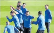  ?? REUTERS PHOTO ?? Carlos Tevez (third from right) trains with his Boca Juniors teammates in Las Rozas, Spain.