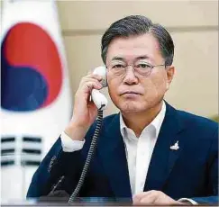  ?? Foto: AFP ?? .Südkoreas Präsident Moon Jae-in verurteilt die Erschießun­g als „schockiere­nd“und „unentschul­dbar“.