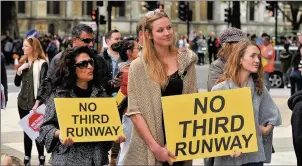  ??  ?? ■ CLAIMS: Anti-third runway protesters in Parliament Square and (bottom) Hillingdon Council leader Ray Puddifoot with Boris Johnson MP