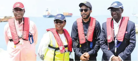  ?? PHOTO: SUNDAY AKINLOLU ?? Minister of Transporta­tion, Rotimi Amaechi ( left); Permanent Secretary of the ministry, Dr. Magdalene Ajani; Acting Managing Director, Nigerian Ports Authority ( NPA), Muhammed Bello- Koko and Chairman, Lekki Port, Biodun Dabiri during the minister’s visit to Lekki Port in
Lagos... yesterday.